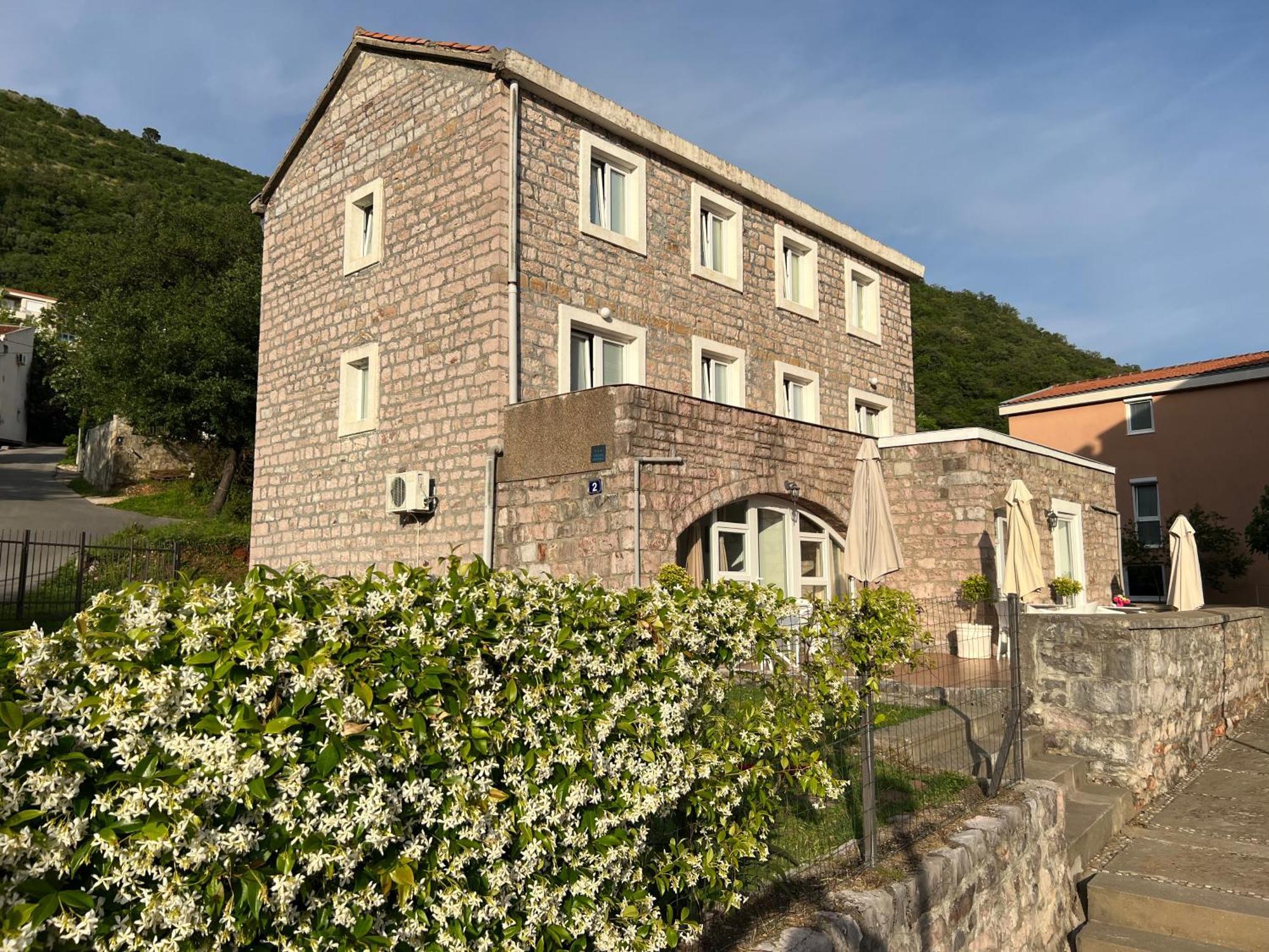 Apartments Pavlovic Petrovac Extérieur photo