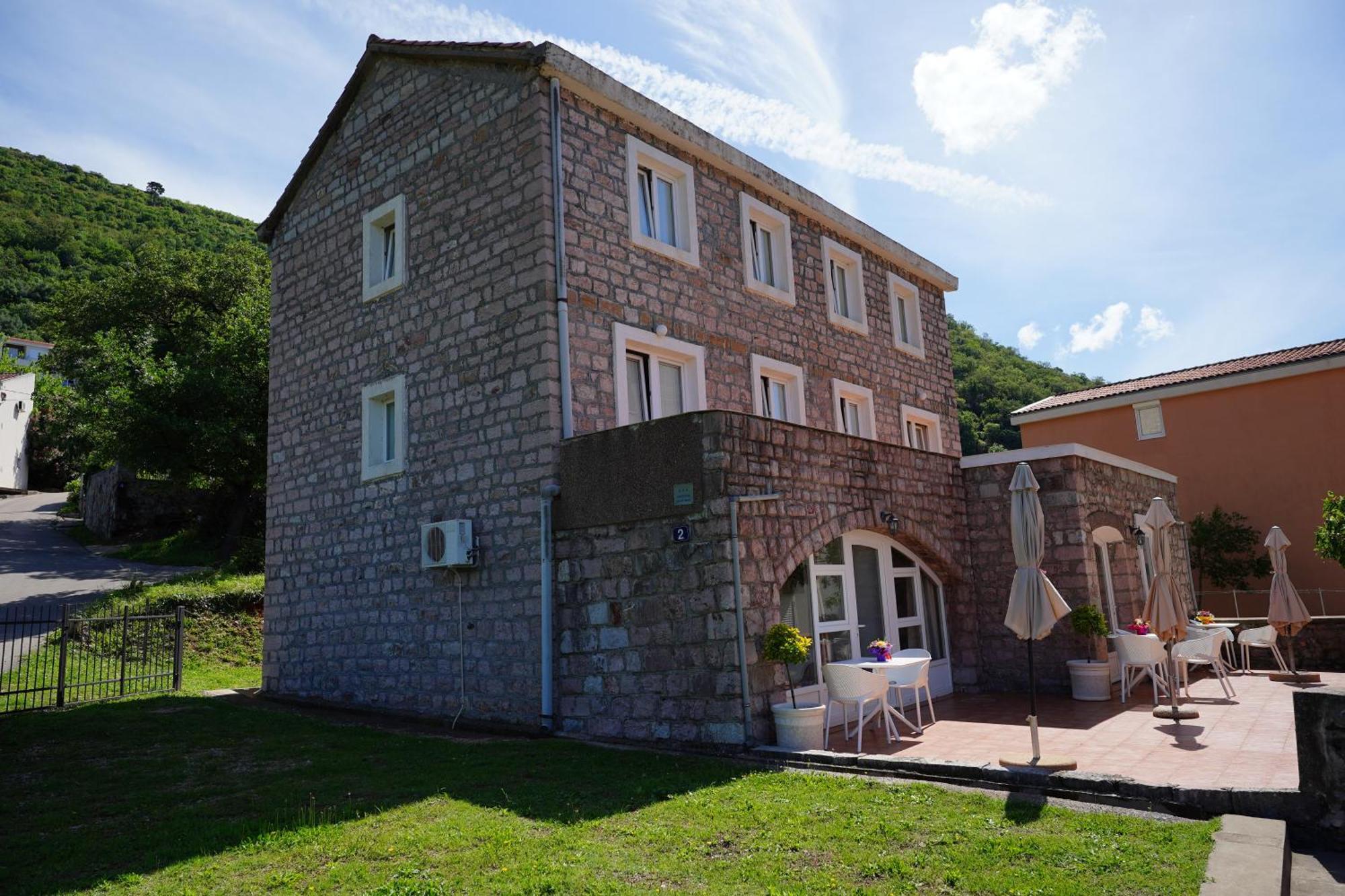 Apartments Pavlovic Petrovac Extérieur photo